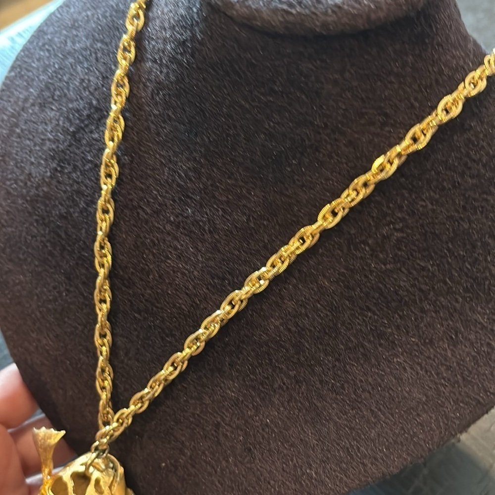 Estate Jewelry Gold Enamel Large Frog Pendant Necklace for Reptile Lovers​ - Picture 6 of 11